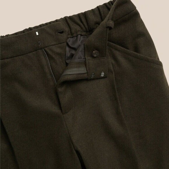 Banana Republic Black Pleated Wool-Blend Pant-NWT-Size 6 (773658) - Picture 4 of 4